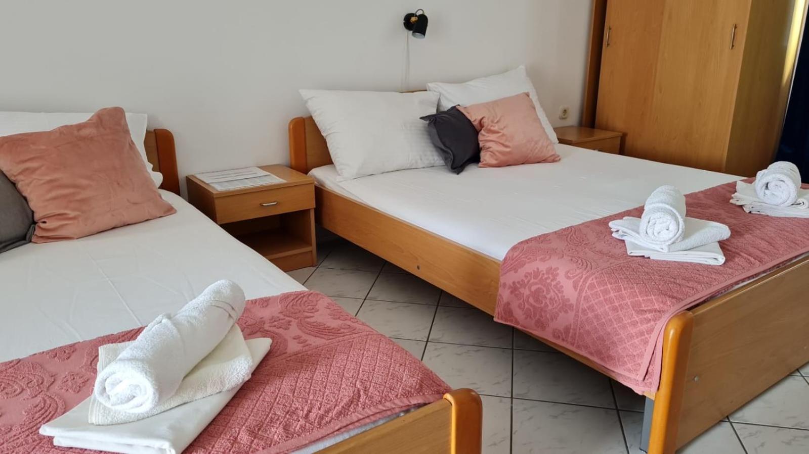 Iva Apartments 포도카 외부 사진